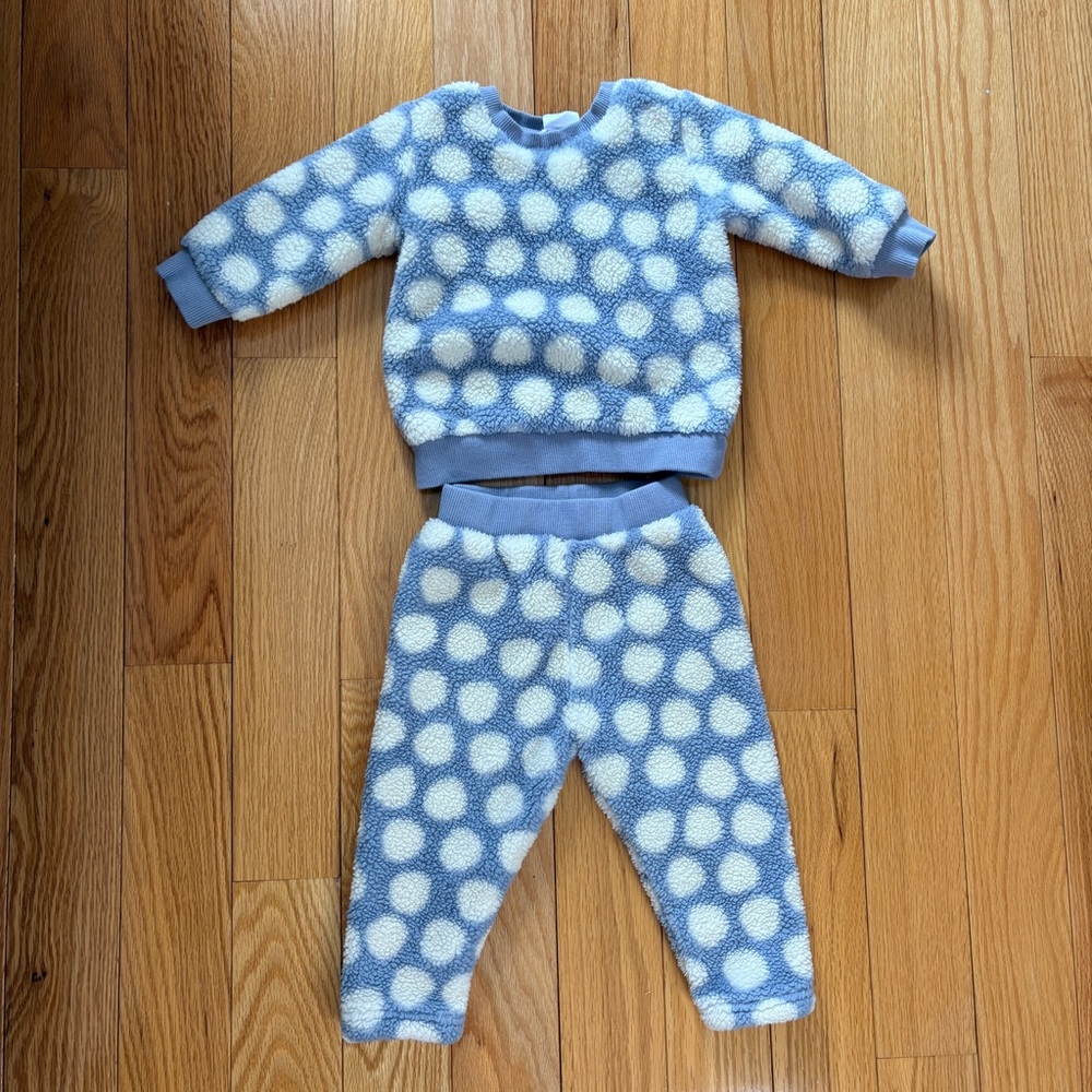 Hanna Andersson Marshmallow Blue and White Fleece Set